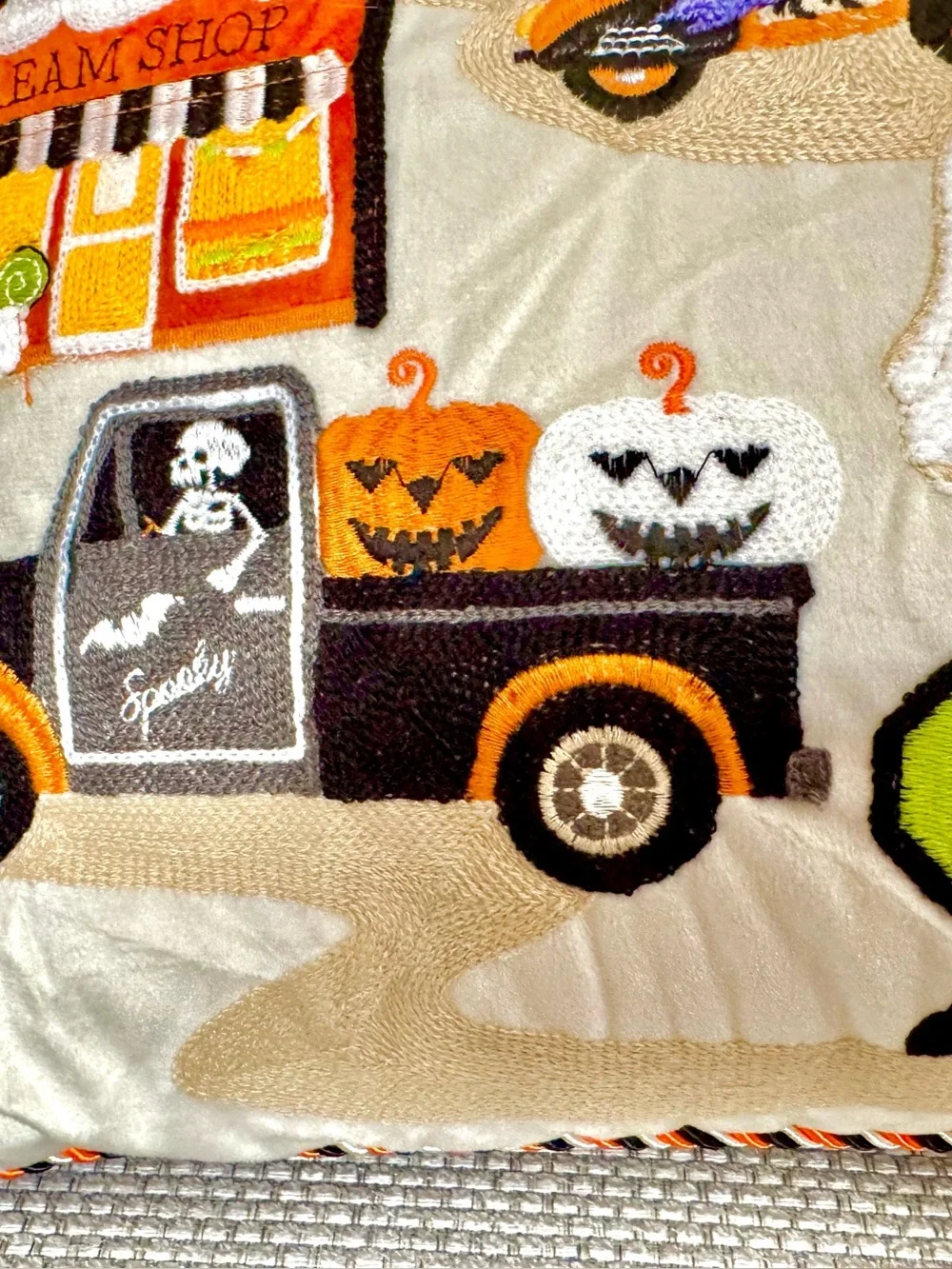Halloween Town Pillow Ghost Village  Jack O’ Lantern Pumpkins Embroidered NWT